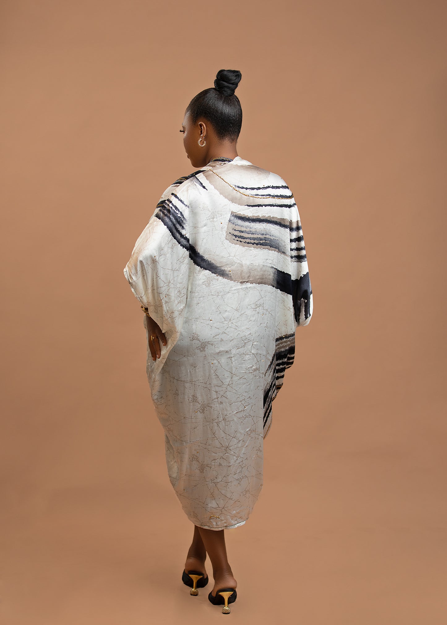 Kimono-white/black short